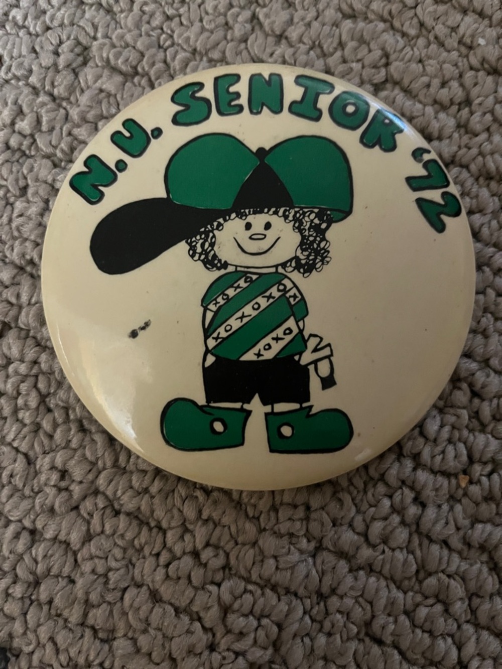 NEW UTRECHT HIGH SCHOOL Senior '72 PIN